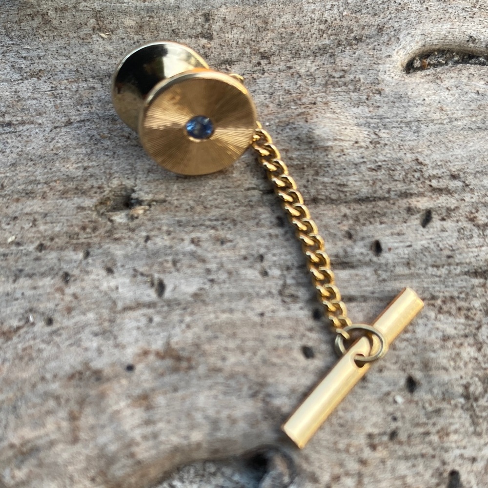 14.KT Gold T-Bar Tie Tack with Blue natural sapphire Stone